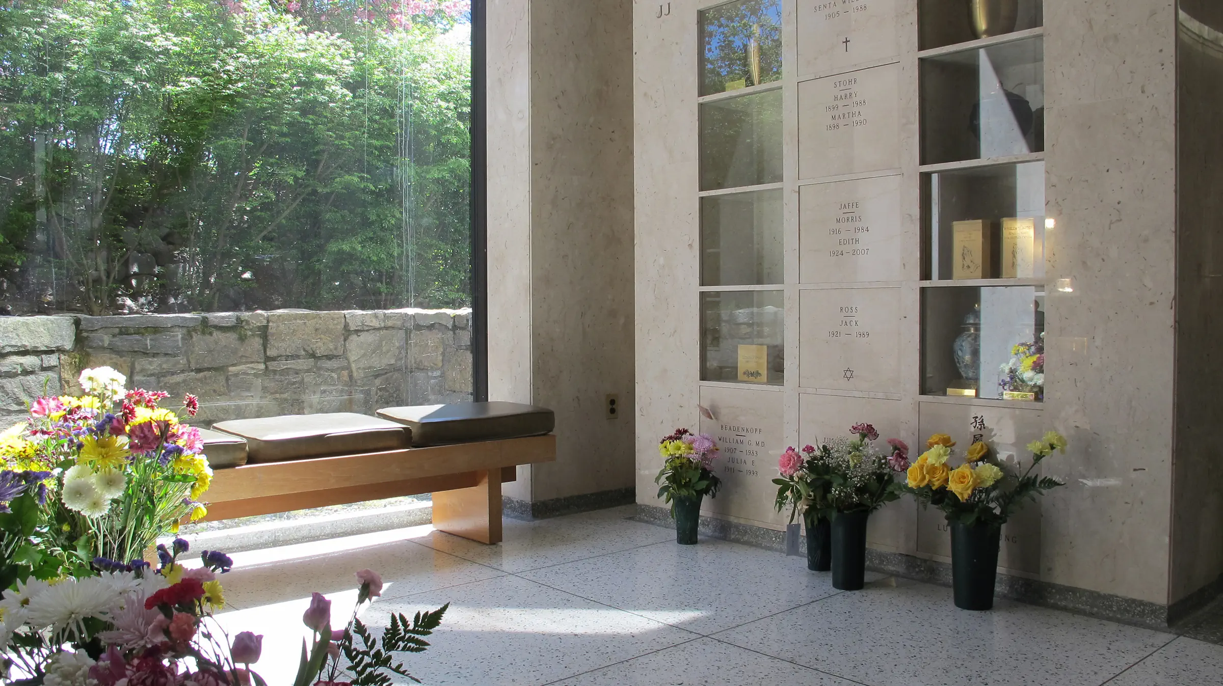 Ferncliff-Mausoleum-interior